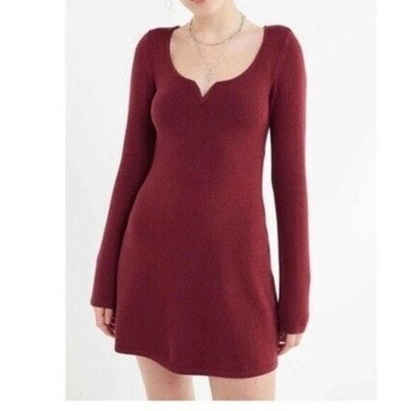 Urban Outfitters Dress Women's Small Maroon Spellbound Mini Knit Long Sleeve - Picture 1 of 7
